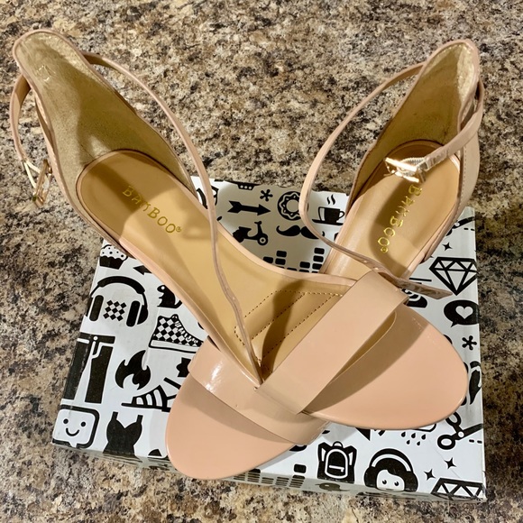 Heels - Picture 2 of 4